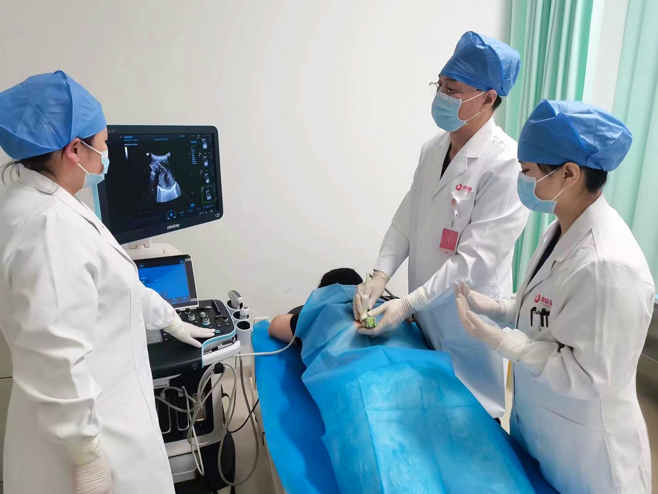 “真人针事”，直击病灶 | 西安高新医院超声科完成两例超声引导下肺结节穿刺活检术