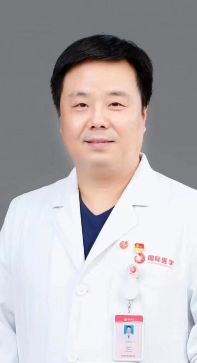 何建光、主任医师、泌尿外科二病区主任、中共党员