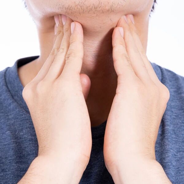 总是累、瘦不了、掉头发？问题可能在脖子